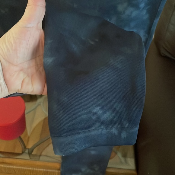 SPANX Look At Me Now Seamless Leggings - Deep Navy Blue tie-dye🦋 - Picture 6 of 10